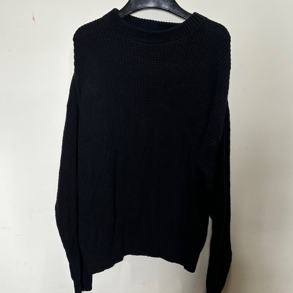 Men's Black Knit Sweater - Picture 1 of 2
